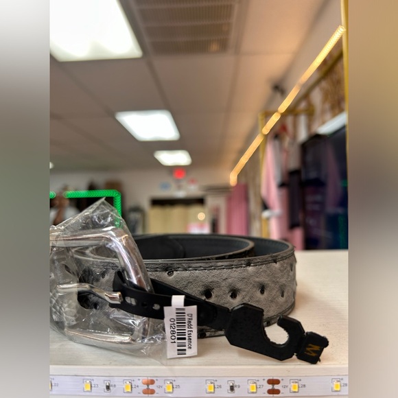 Grey men’s belt - Picture 2 of 3